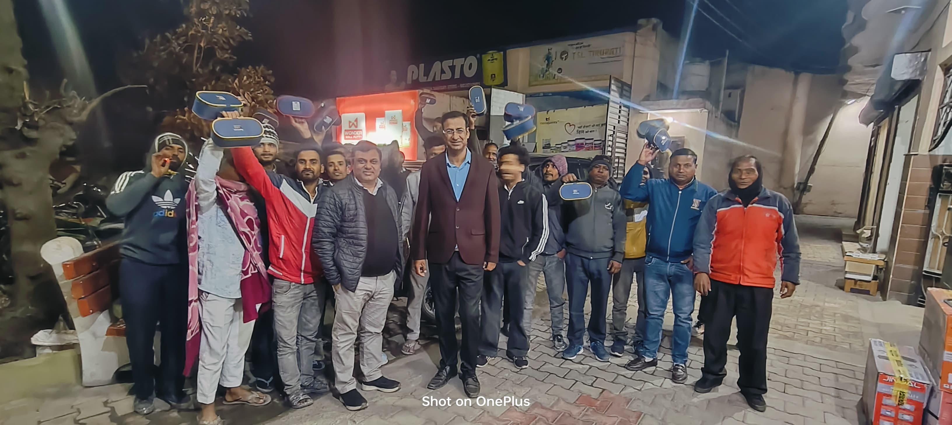 Contractor and Painter Meet 11